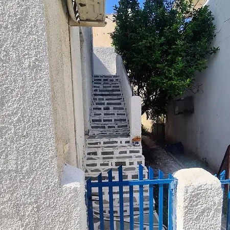 Captain's George * Livadi (Serifos)